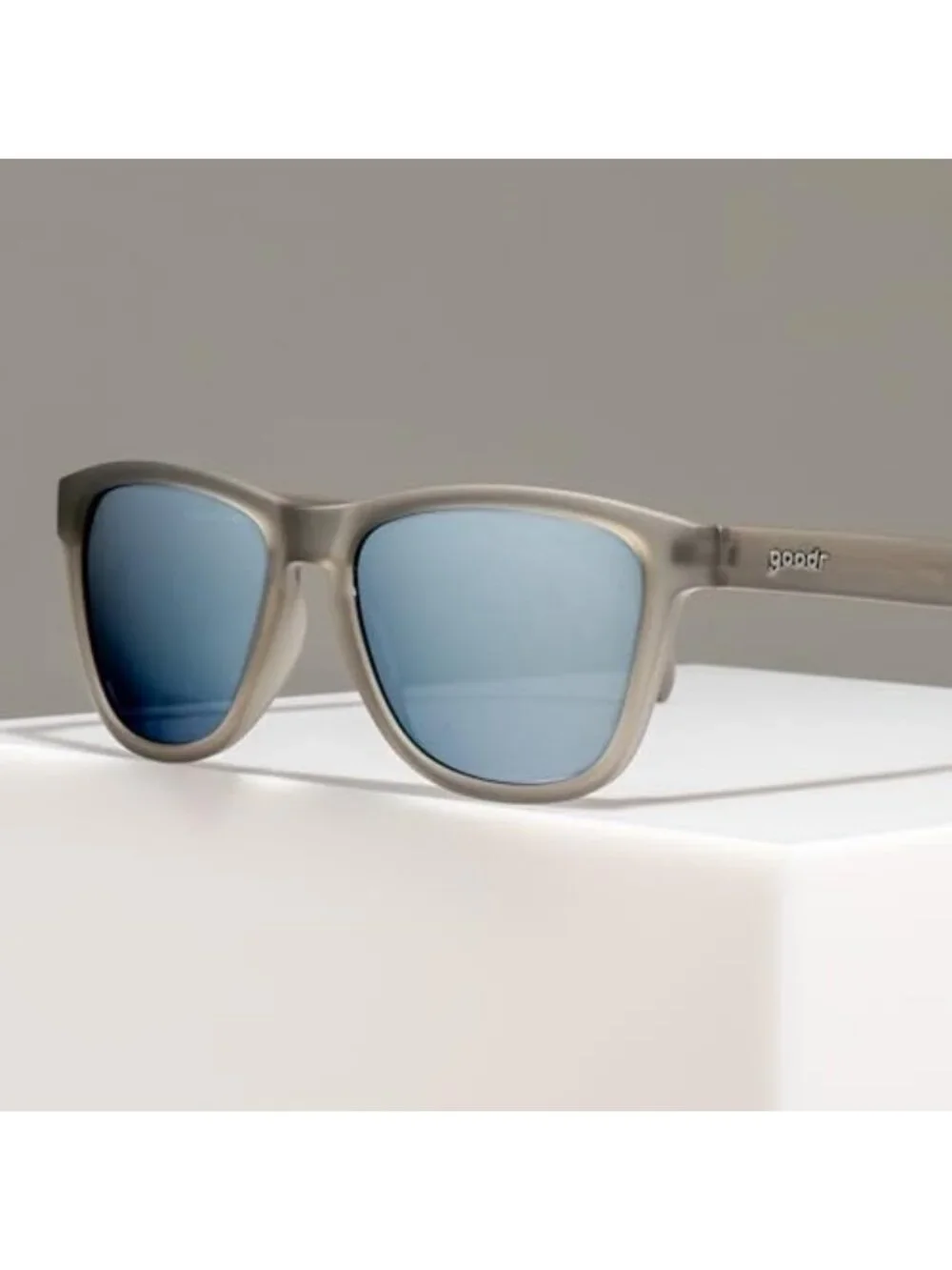 Stylish Polarized Sunglasses for Men & Women - UV Protection, Lightweight